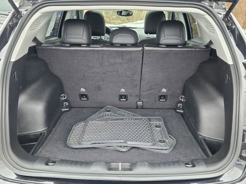 Used 2019 Jeep Compass Latitude w/ Popular Equipment Group image 13