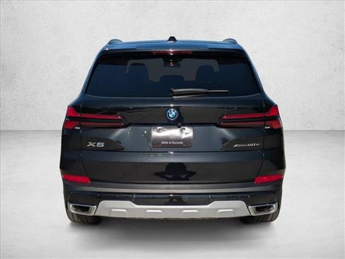 Used 2026 BMW X5 xDrive50e AWD/4WD image 8