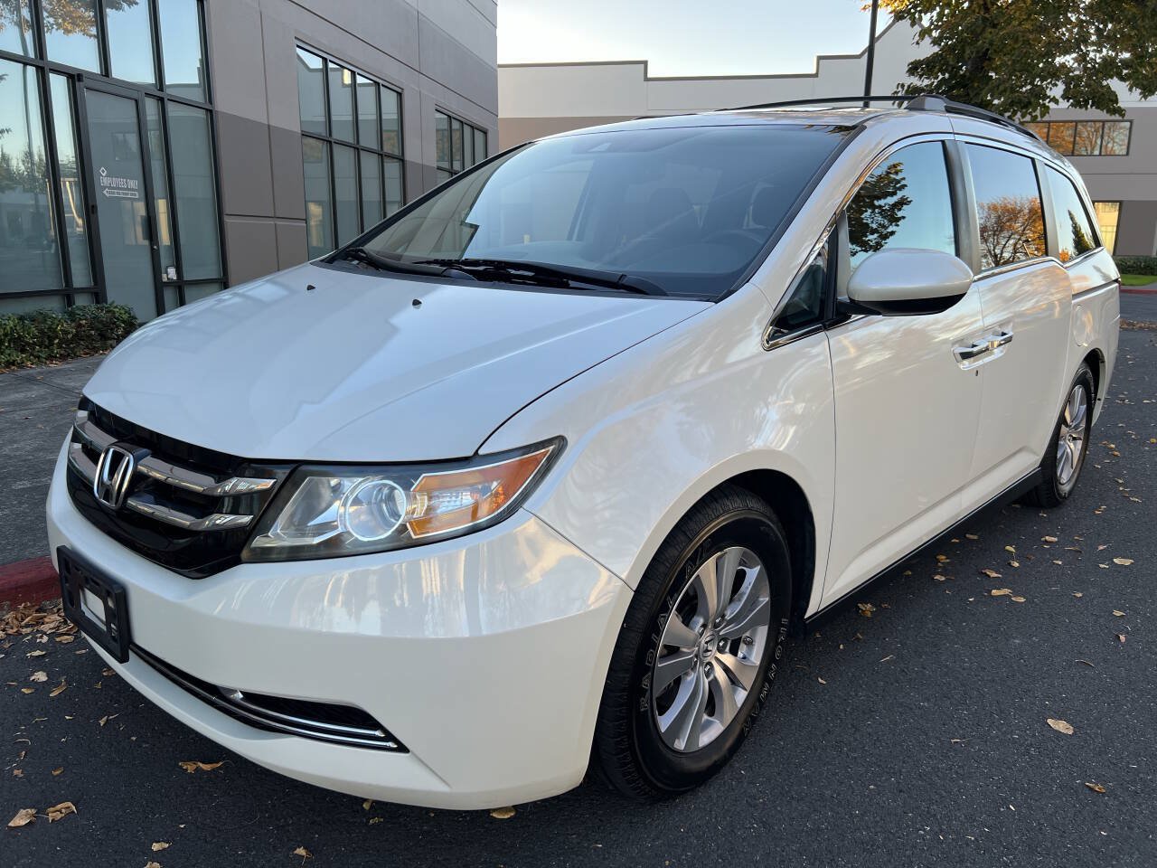 Used 2014 Honda Odyssey EX-L image 1