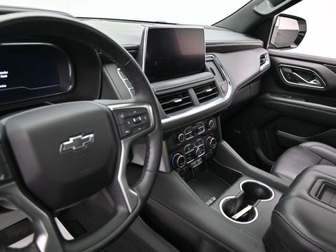 Used 2023 Chevrolet Suburban Z71 w/ Luxury Package image 27