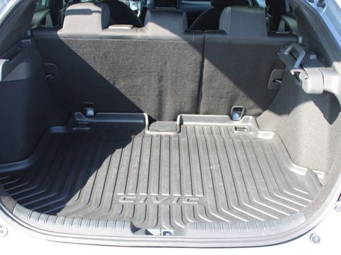 Used 2019 Honda Civic Sport image 9
