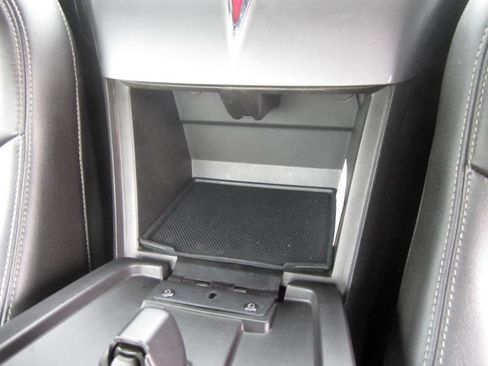 Used 2006 Pontiac Solstice Convertible w/ Premium Package RWD image 10