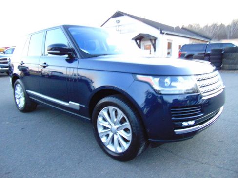 Used 2017 Land Rover Range Rover HSE AWD/4WD image 65