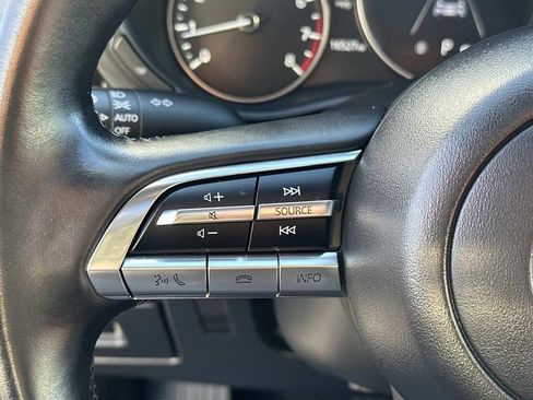 Used 2023 MAZDA MAZDA3 s image 22