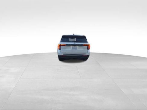 New 2026 Ford Explorer Active AWD/4WD image 5