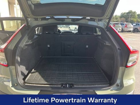 Certified 2023 Volvo C40 P8 Recharge Plus AWD/4WD image 24