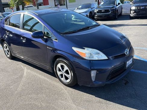 Used 2013 Toyota Prius Two FWD image 8
