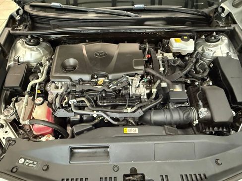 Used 2018 Toyota Camry SE image 37