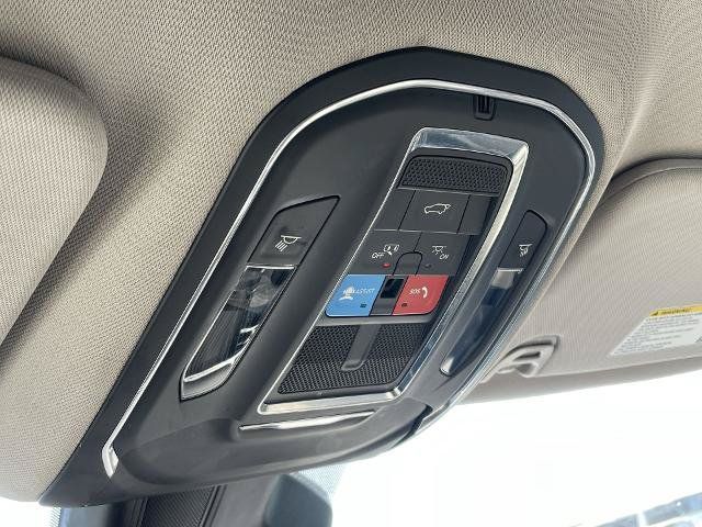 Used 2024 Jeep Wagoneer Series II AWD/4WD image 61