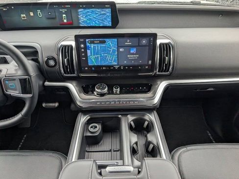 New 2026 Ford Expedition Platinum w/ Stealth Appearance Package AWD/4WD image 7