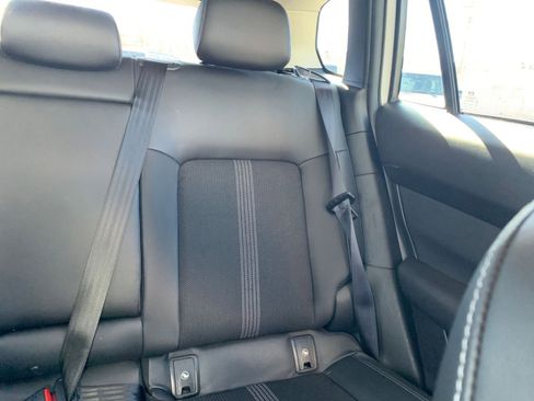 Used 2025 MAZDA CX-50 AWD 2.5 S w/ Premium Package image 39