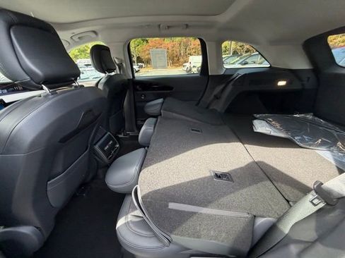 New 2026 Lincoln Nautilus Reserve image 12