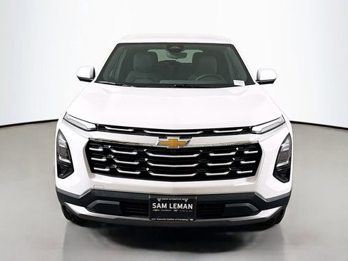 New 2026 Chevrolet Equinox LT w/ Safety and Technology Package FWD image 2