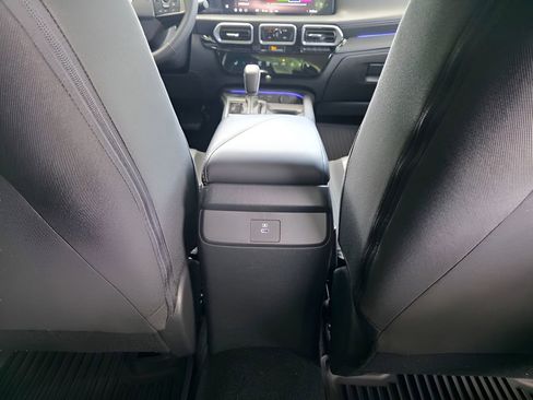New 2026 Nissan Sentra SV FWD image 7