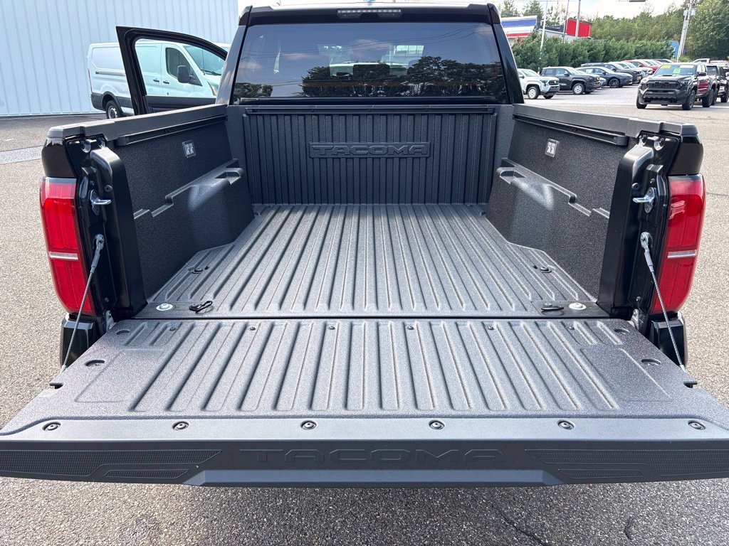 Used 2026 Toyota Tacoma SR5 AWD/4WD image 16