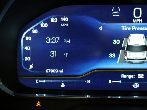 Used 2023 Chevrolet Suburban Premier w/ Advanced Technology Package image 14