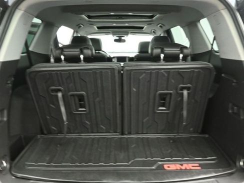 Used 2020 GMC Acadia SLT AWD/4WD image 23
