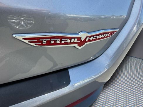 Used 2019 Jeep Compass Trailhawk AWD/4WD image 7