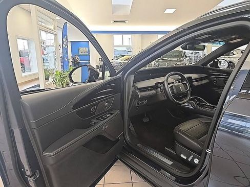 Used 2024 Lincoln Nautilus Reserve w/ Equipment Group 202A AWD/4WD image 13
