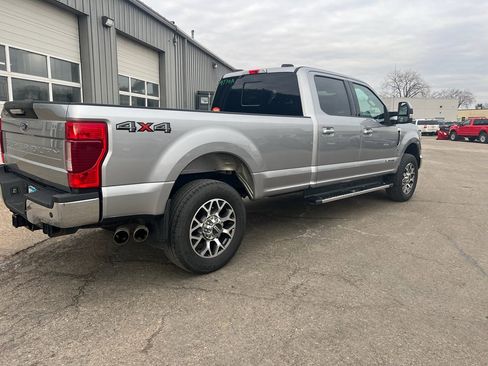 Used 2020 Ford F350 Lariat image 3