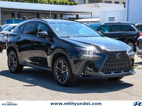Used 2022 Lexus NX 450h+ AWD w/ Vision Package image 5