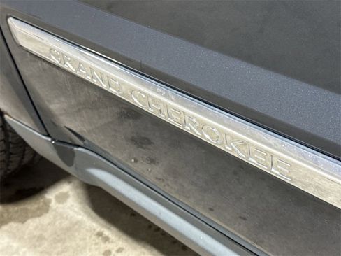 Used 2007 Jeep Grand Cherokee Limited w/ Trailer Tow Group IV image 25