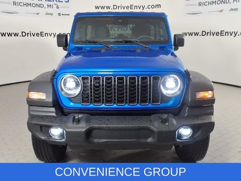 Used 2025 Jeep Wrangler Unlimited Sport AWD/4WD image 2