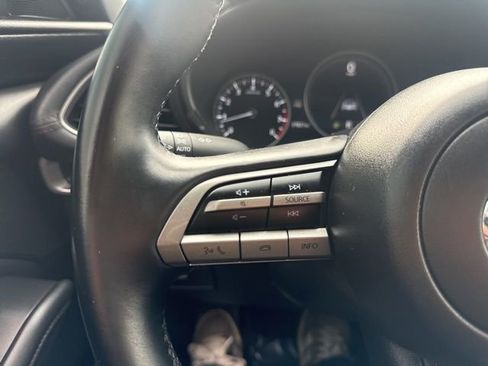 Used 2021 MAZDA MAZDA3 s image 19