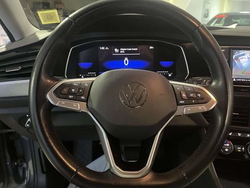 Used 2023 Volkswagen Jetta SE FWD image 22