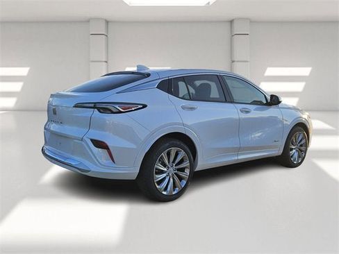 New 2025 Buick Envista Avenir image 5
