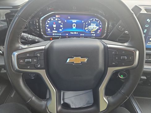 Certified 2024 Chevrolet Silverado 2500 LTZ w/ LTZ Convenience Package image 19