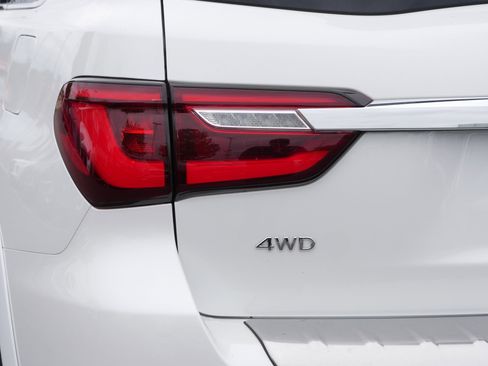 Certified 2022 INFINITI QX80 Sensory w/ Cargo Package AWD/4WD image 17