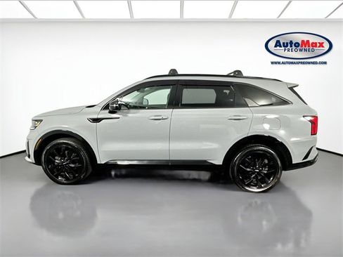 Used 2023 Kia Sorento SX image 9