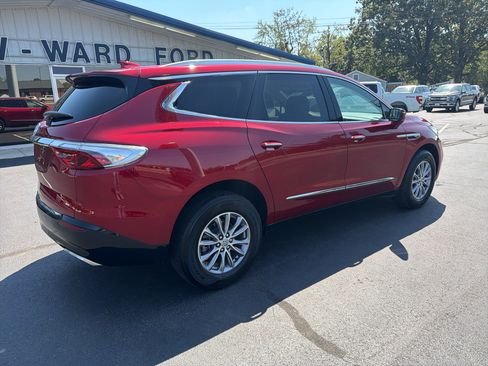 Used 2023 Buick Enclave Essence FWD image 5