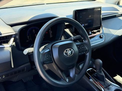 Used 2026 Toyota Corolla LE FWD image 10