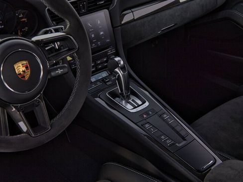 Used 2018 Porsche 911 GT2 RS RWD image 21