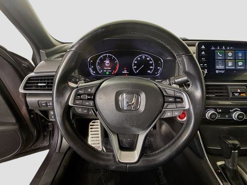 Used 2019 Honda Accord Sport image 13