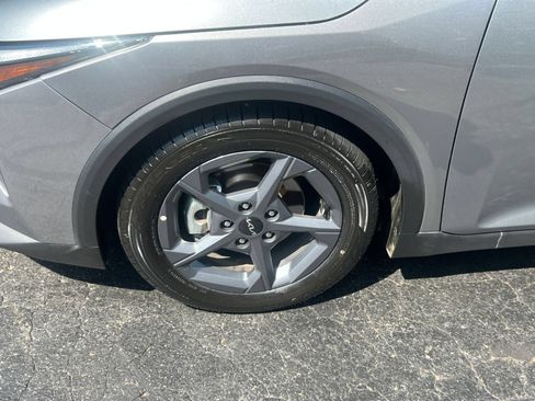 Used 2026 Kia K4 FWD image 21