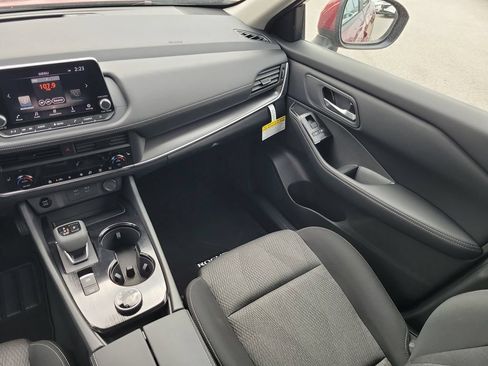 Used 2026 Nissan Rogue SV w/ Cold Weather Package AWD/4WD image 14