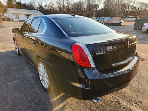 Used 2012 Lincoln MKS AWD image 10