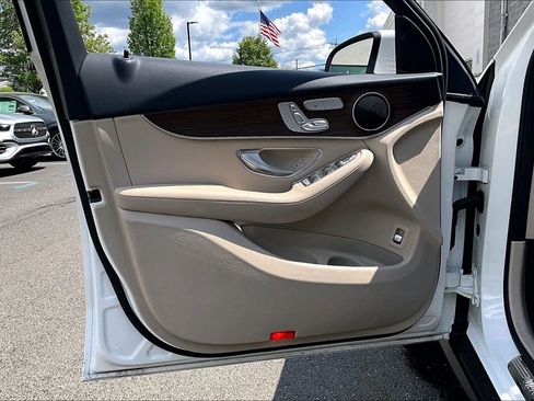 Certified 2022 Mercedes-Benz GLC 300 4MATIC image 18