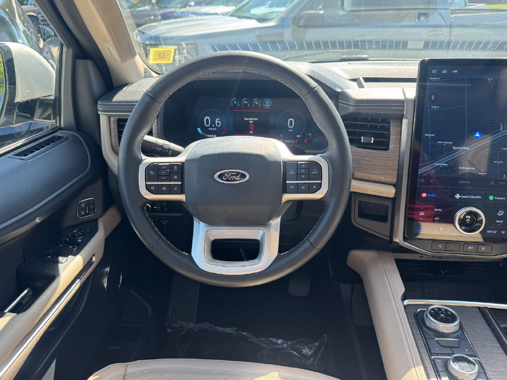 Used 2024 Ford Expedition Limited AWD/4WD image 14