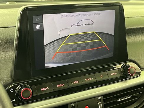 Certified 2024 Kia Forte LXS w/ LXS Technology Package image 17