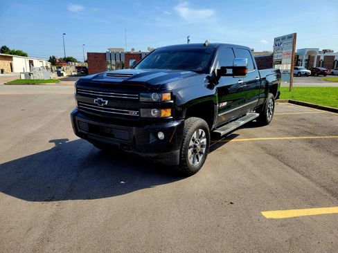 Used 2017 Chevrolet Silverado 2500 LTZ image 1