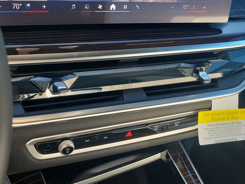 New 2026 BMW X5 xDrive40i w/ Climate Comfort Package image 28