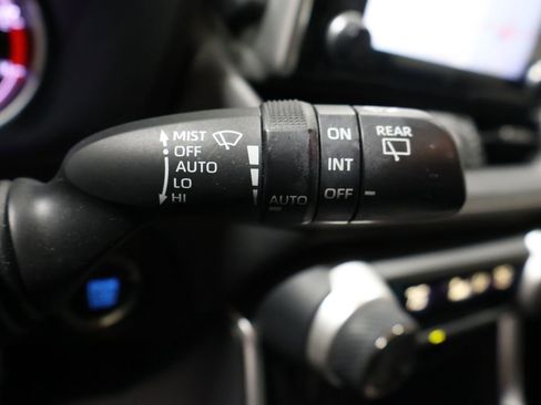 Used 2019 Toyota RAV4 Limited image 36