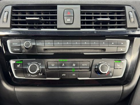 Used 2019 BMW M4 CS w/ Executive Package image 28