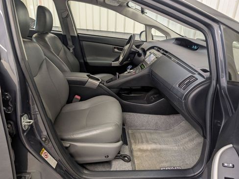 Used 2012 Toyota Prius Two FWD image 31
