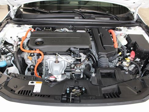 Used 2024 Honda Accord Sport image 12