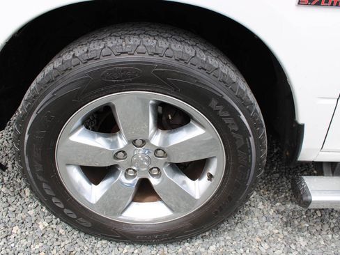 Used 2015 RAM 1500 Big Horn AWD/4WD image 25